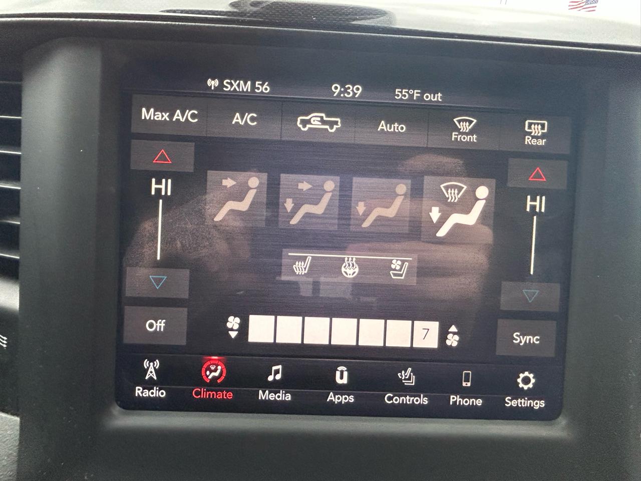 RAM 1500 Laramie Crew Cab SWB 4WD 2019