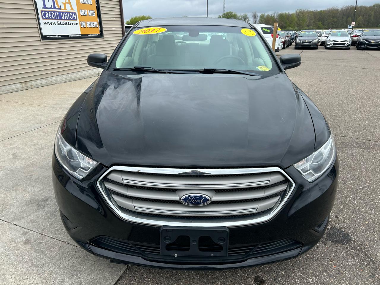 Ford Taurus SE FWD 2017