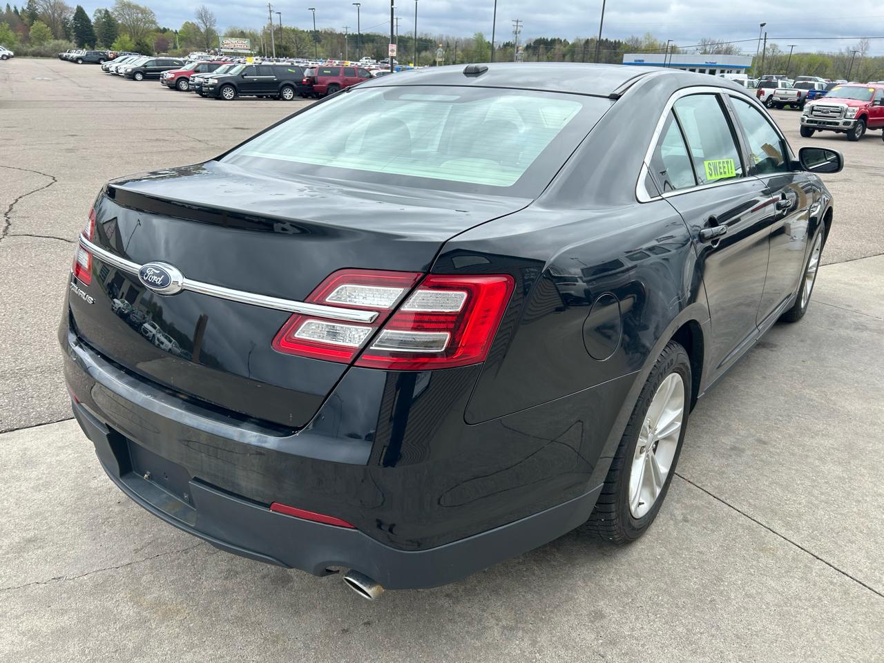 Ford Taurus SE FWD 2017