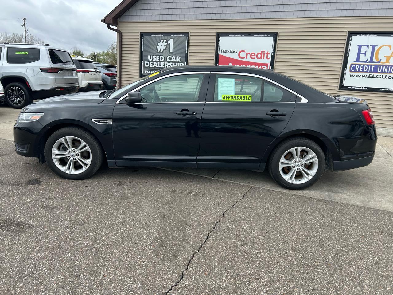 Ford Taurus SE FWD 2017