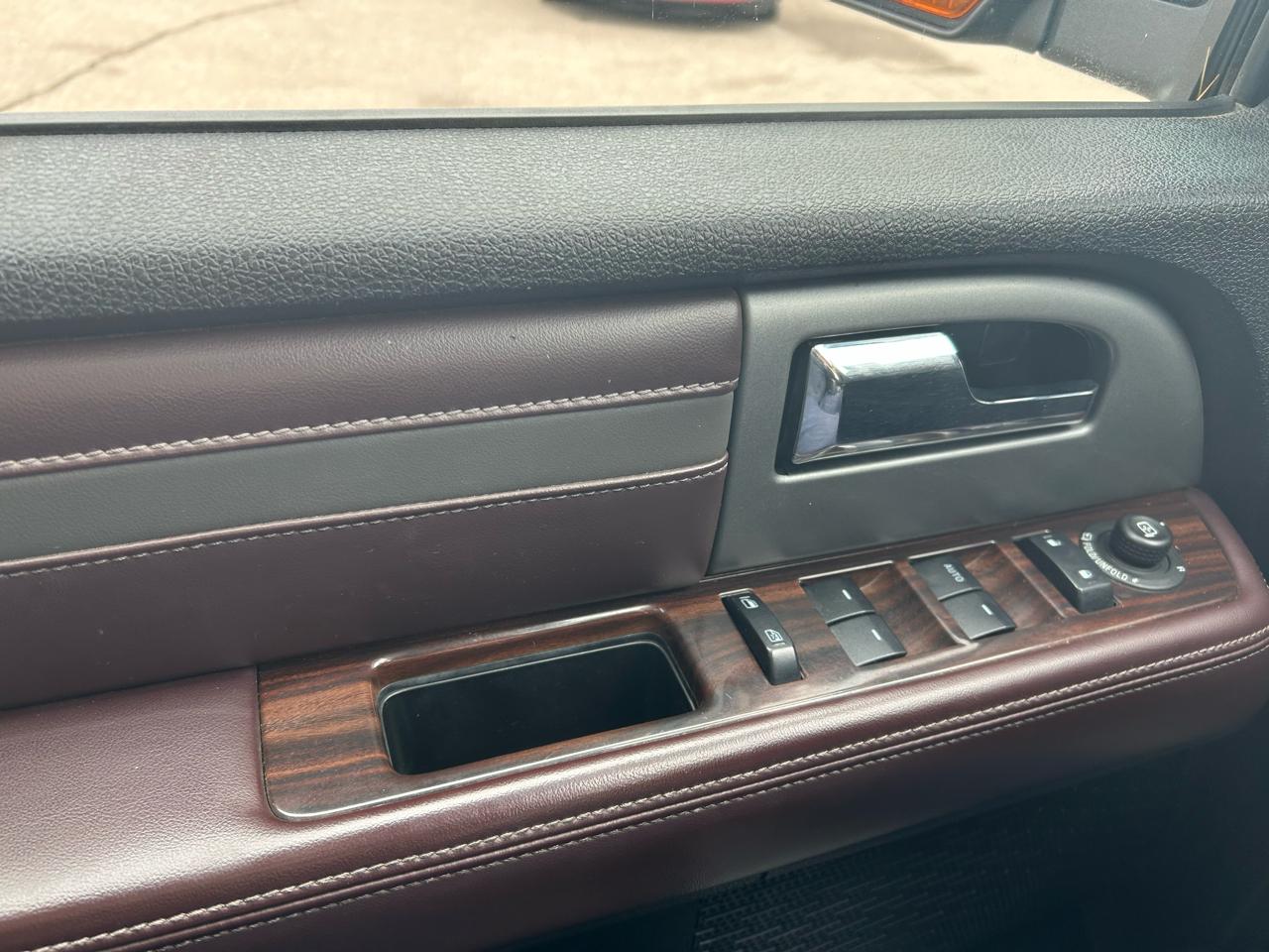 Ford Expedition EL Platinum 4WD 2015