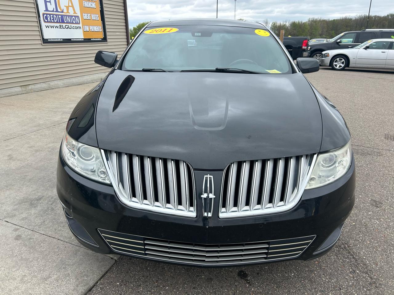 Lincoln MKS 3.5L with EcoBoost AWD 2011