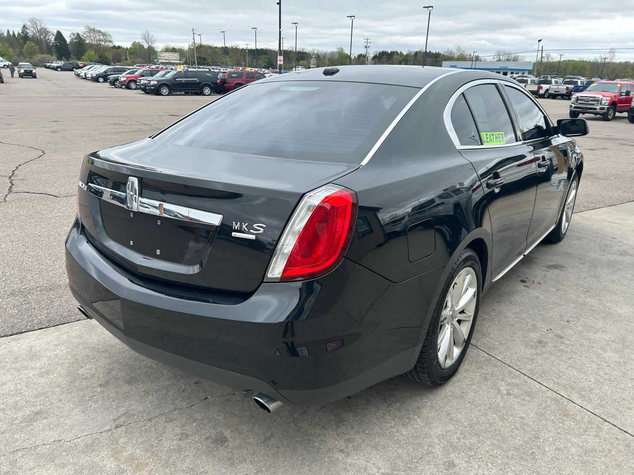 Lincoln MKS 3.5L with EcoBoost AWD 2011