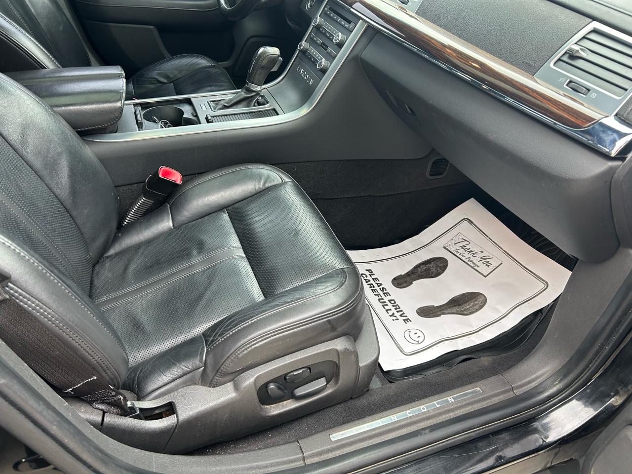 Lincoln MKS 3.5L with EcoBoost AWD 2011