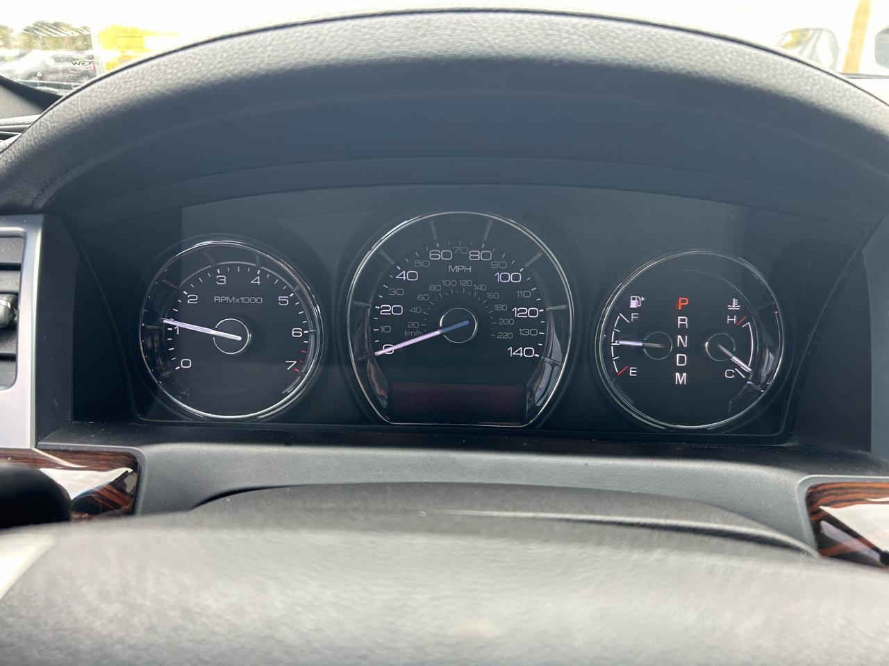 Lincoln MKS 3.5L with EcoBoost AWD 2011