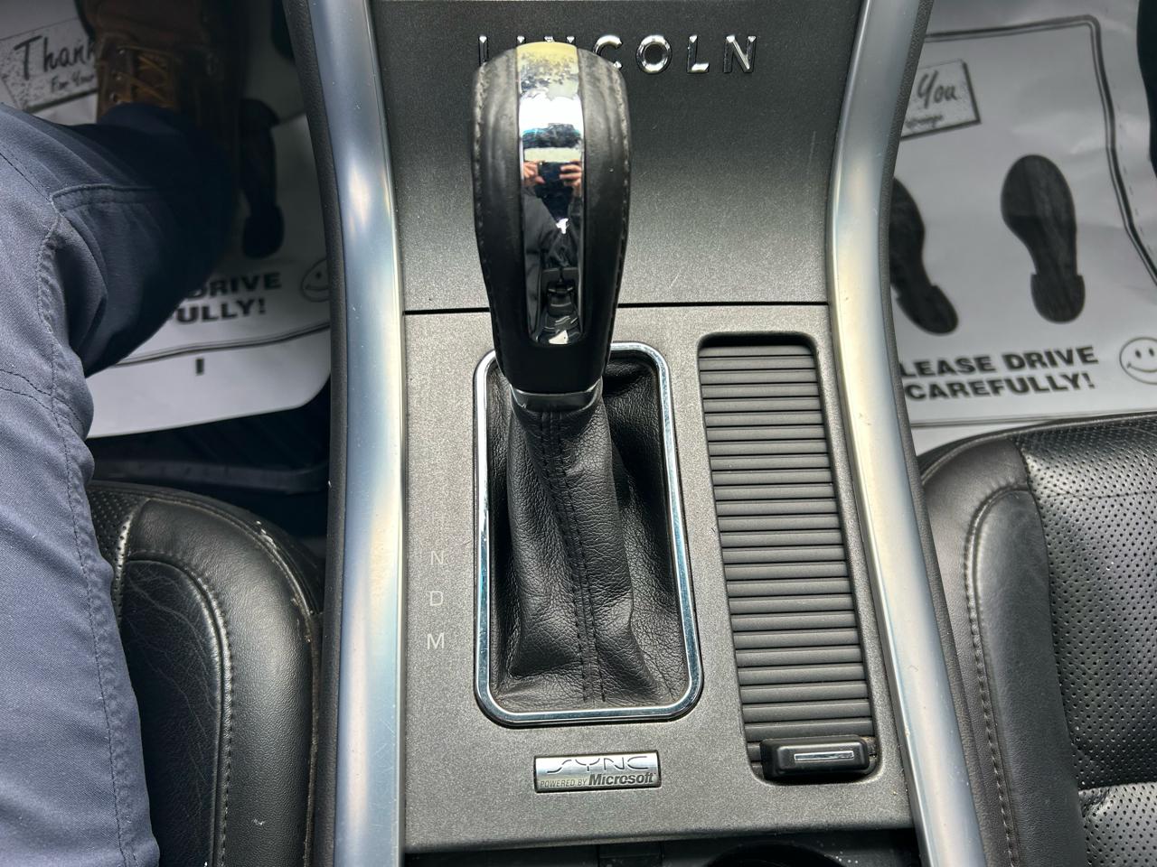 Lincoln MKS 3.5L with EcoBoost AWD 2011