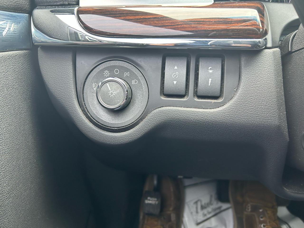 Lincoln MKS 3.5L with EcoBoost AWD 2011