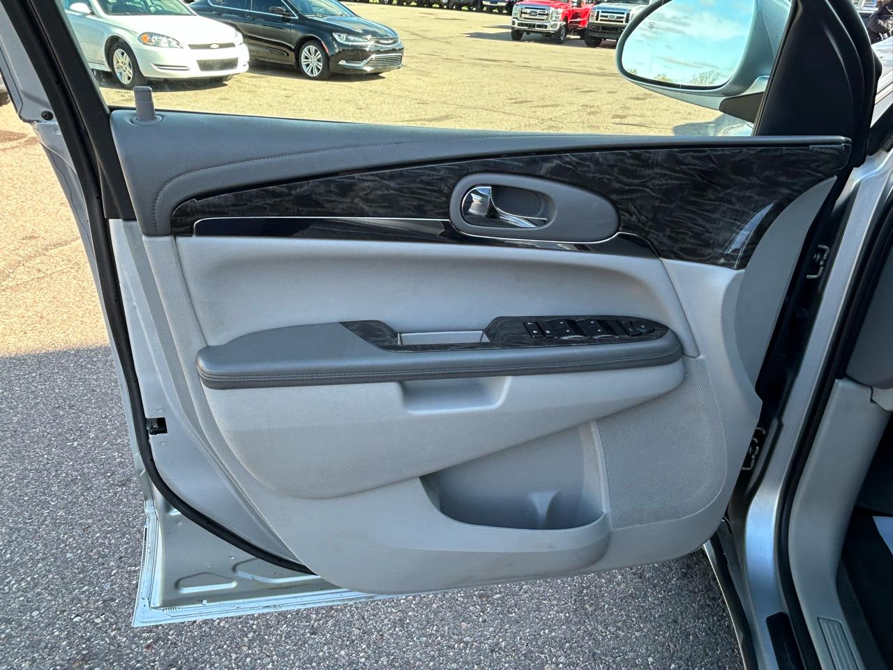 Buick Enclave Convenience AWD 2013