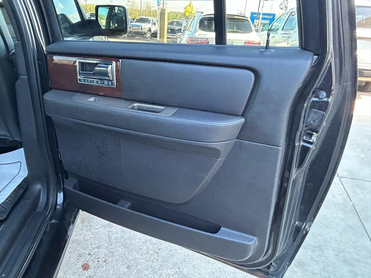 Lincoln Navigator L 4WD 2014