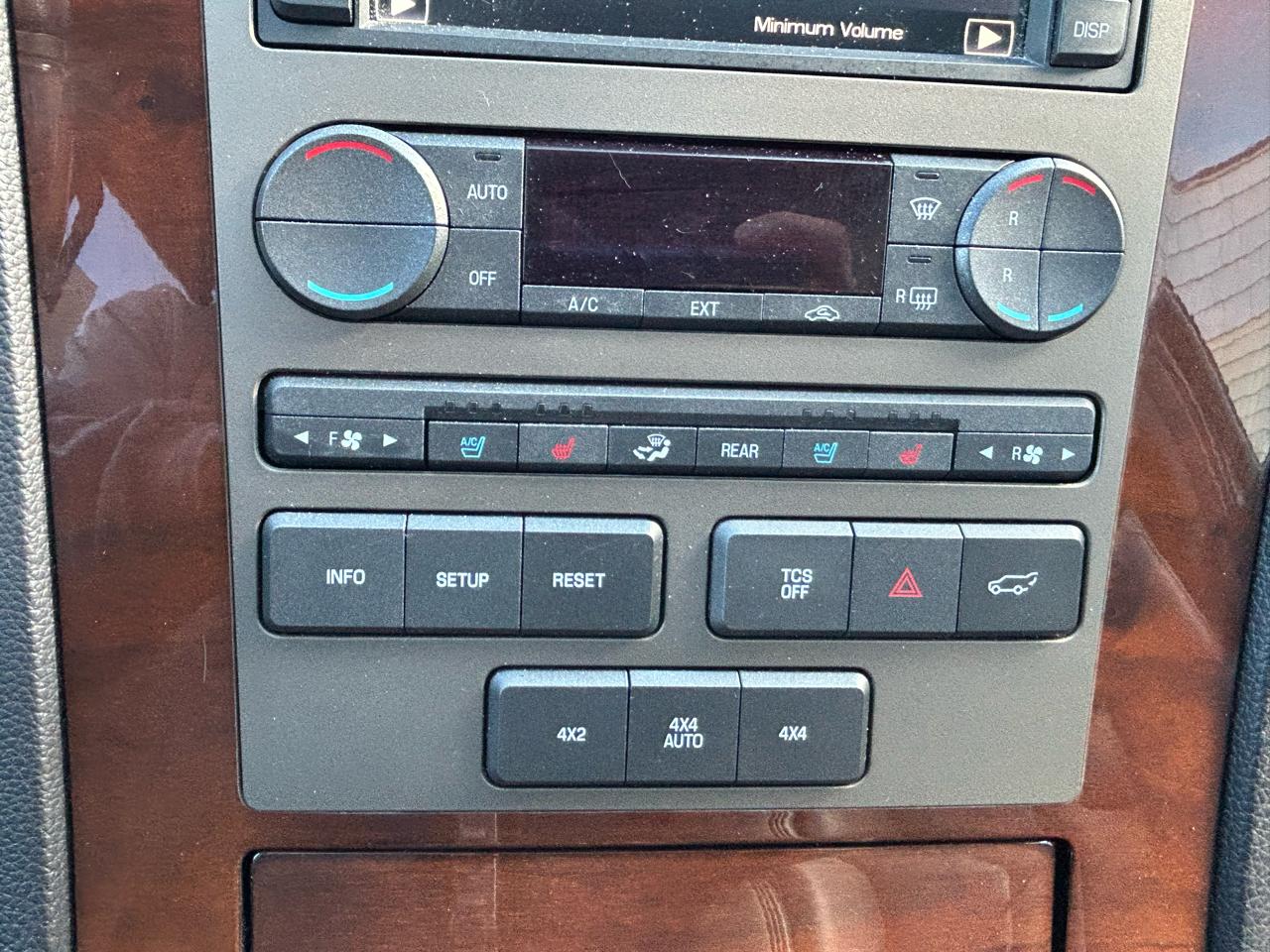 Lincoln Navigator L 4WD 2014