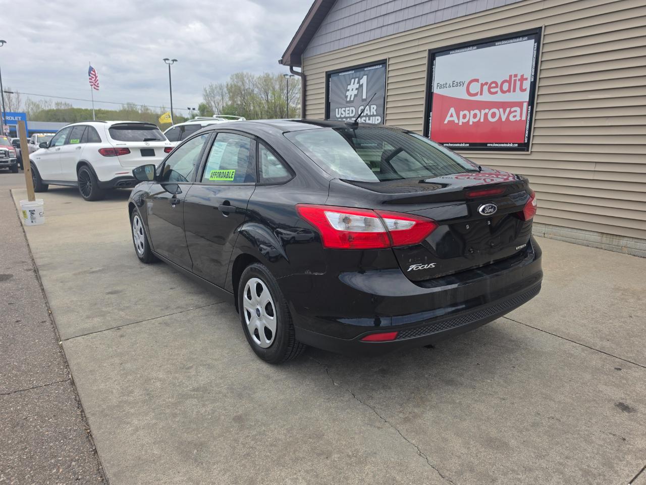 Ford Focus S Sedan 2013