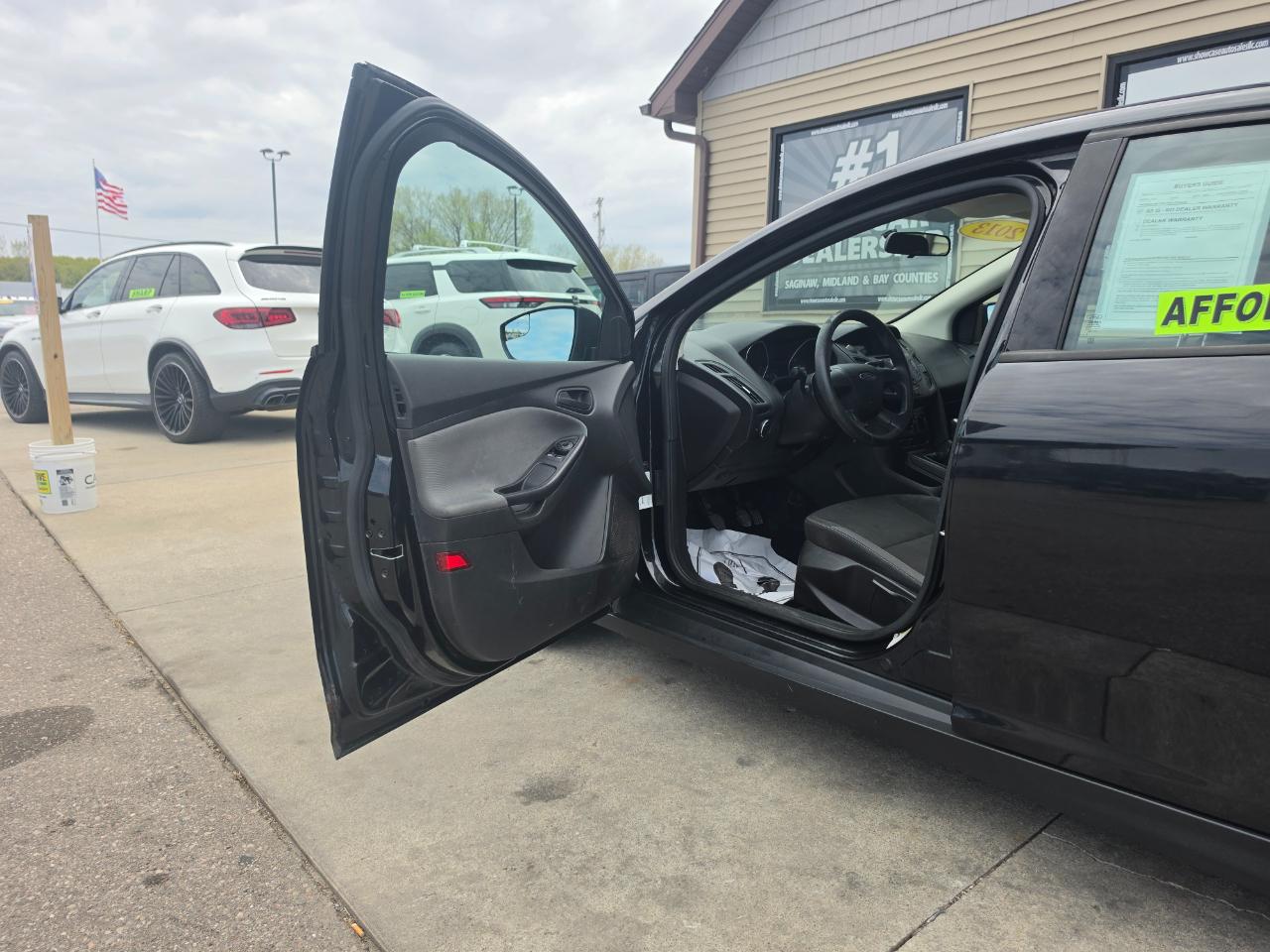 Ford Focus S Sedan 2013