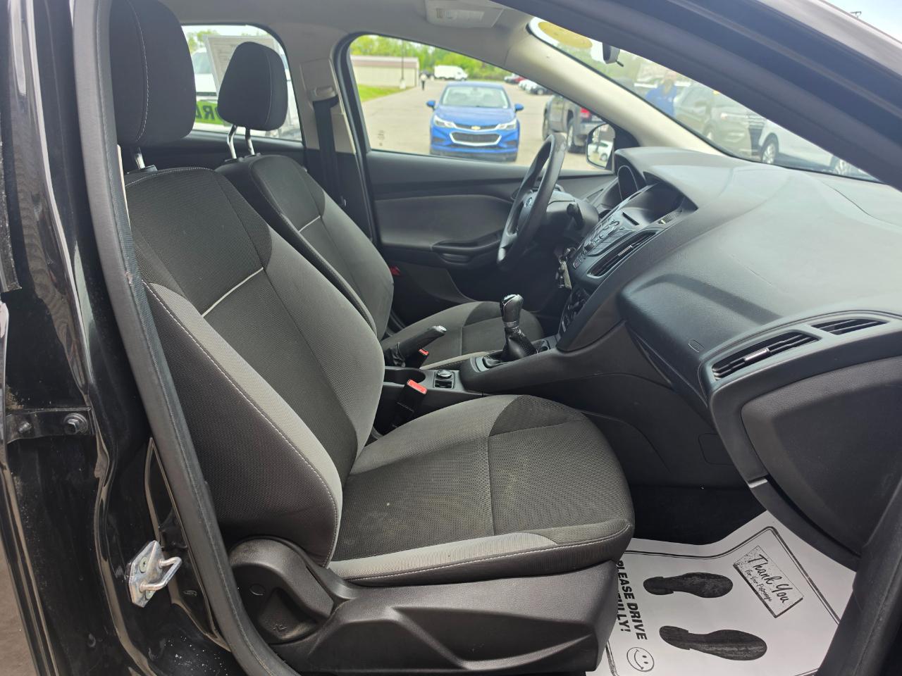 Ford Focus S Sedan 2013