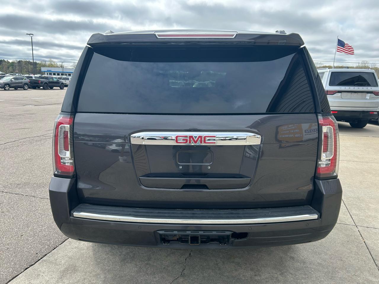 GMC Yukon Denali  2017