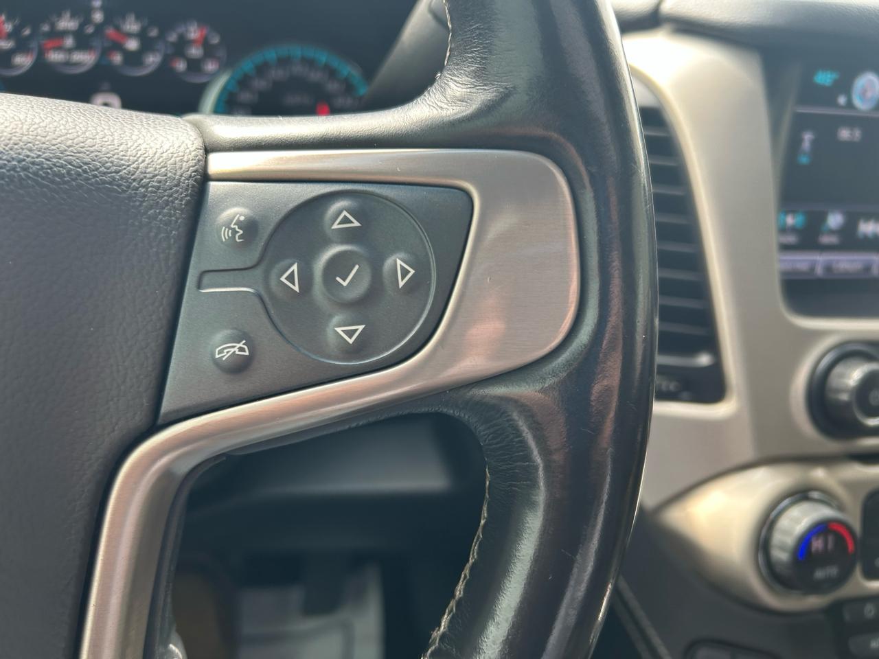 GMC Yukon Denali  2017