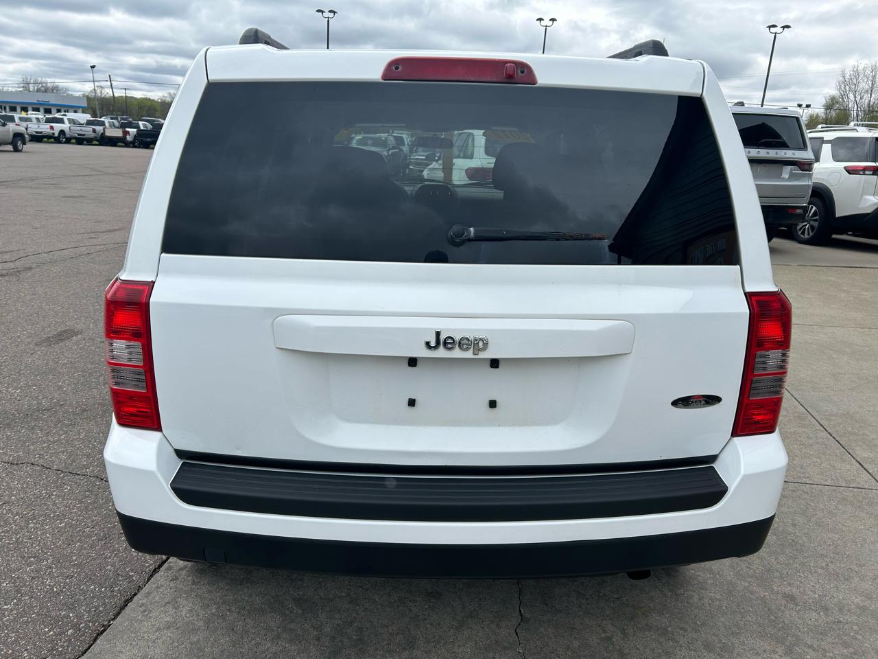 Jeep Patriot Sport 2WD 2012