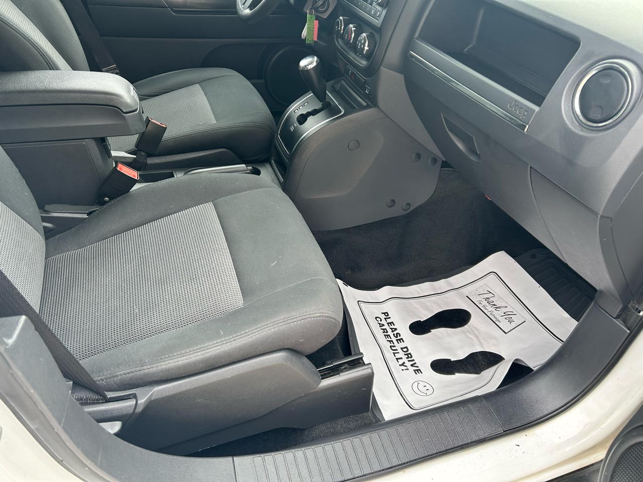 Jeep Patriot Sport 2WD 2012