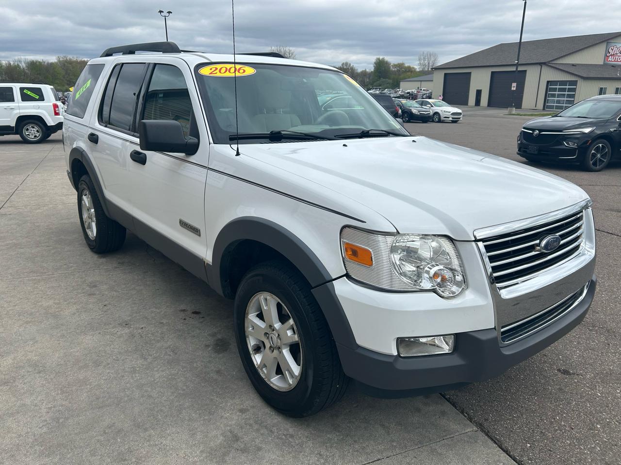Ford Explorer XLT 4.0L 4WD 2006