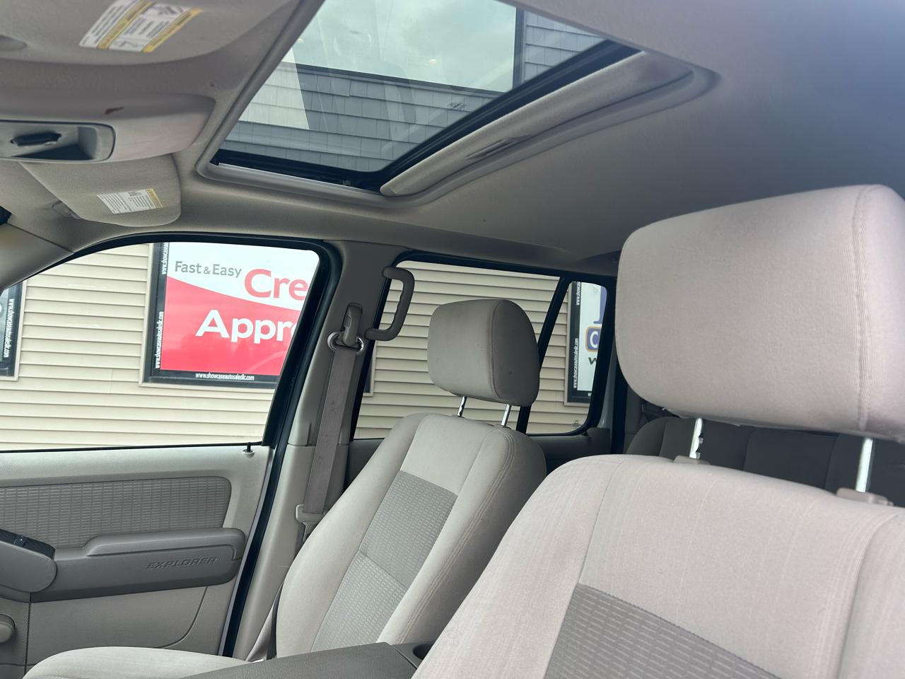 Ford Explorer XLT 4.0L 4WD 2006