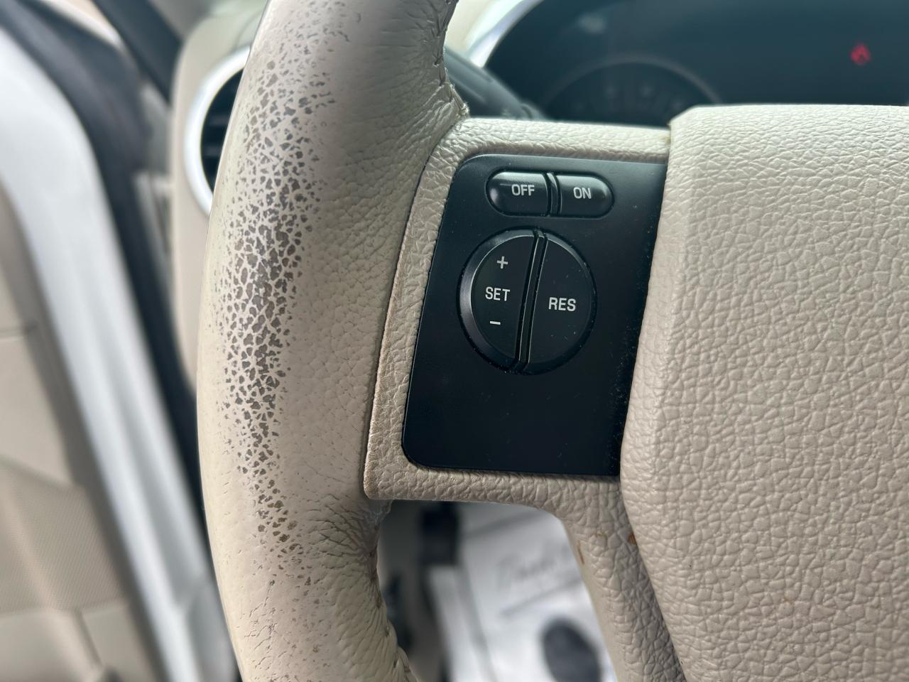 Ford Explorer XLT 4.0L 4WD 2006