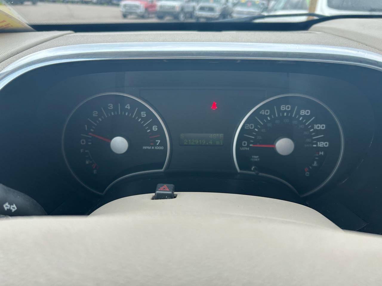 Ford Explorer XLT 4.0L 4WD 2006