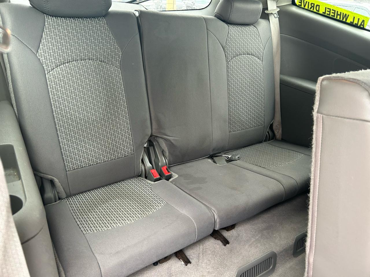 Chevrolet Traverse LS AWD 2012