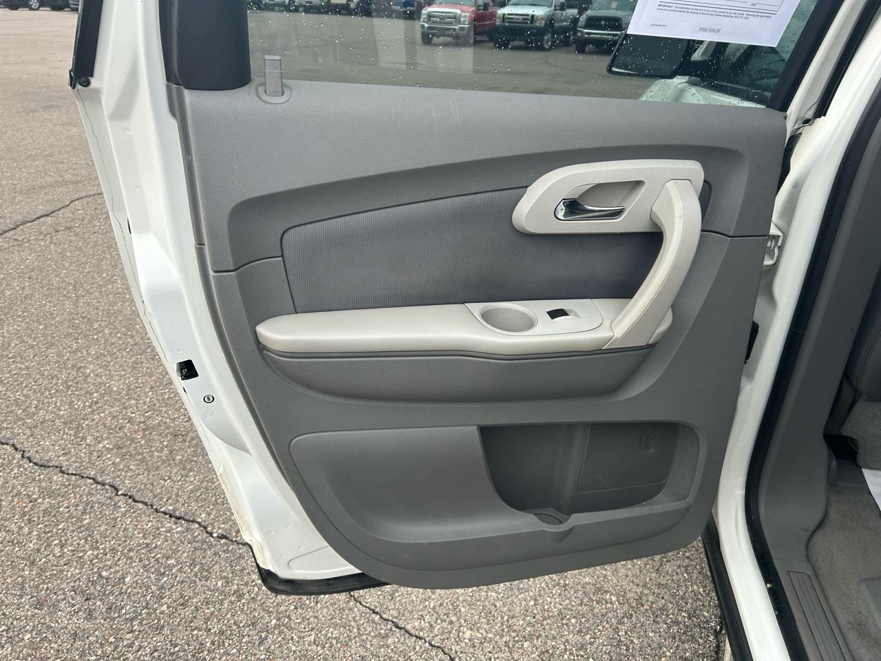 Chevrolet Traverse LS AWD 2012