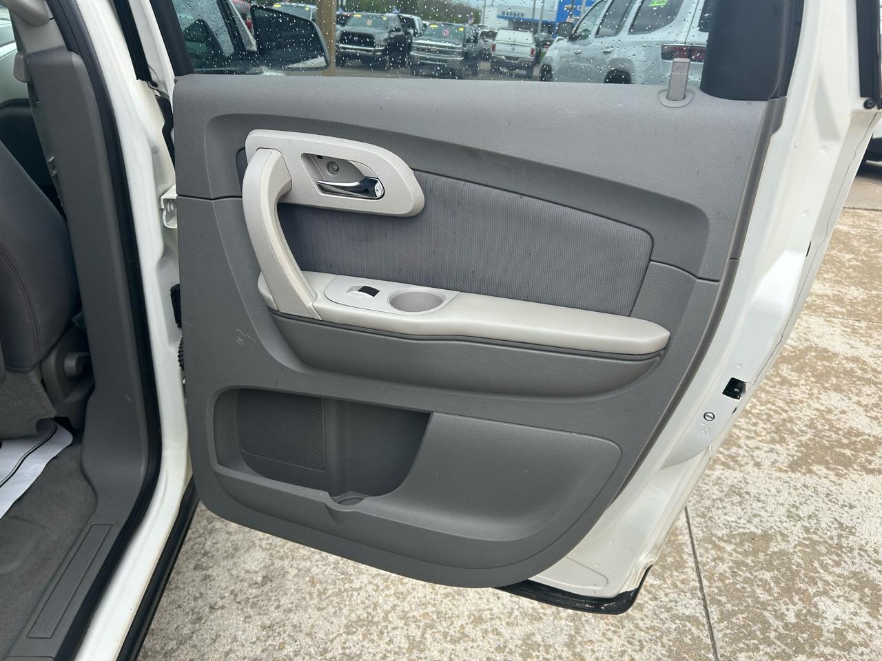 Chevrolet Traverse LS AWD 2012
