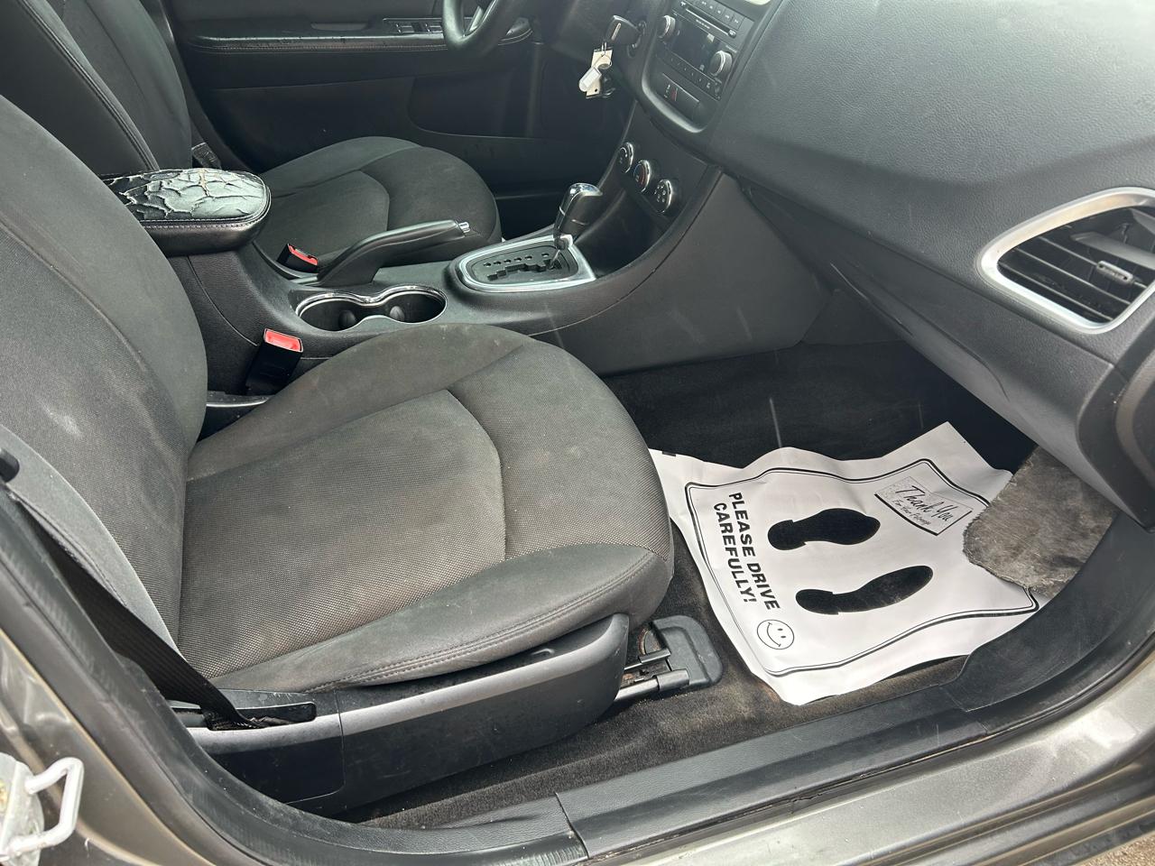 Dodge Avenger Base 2012