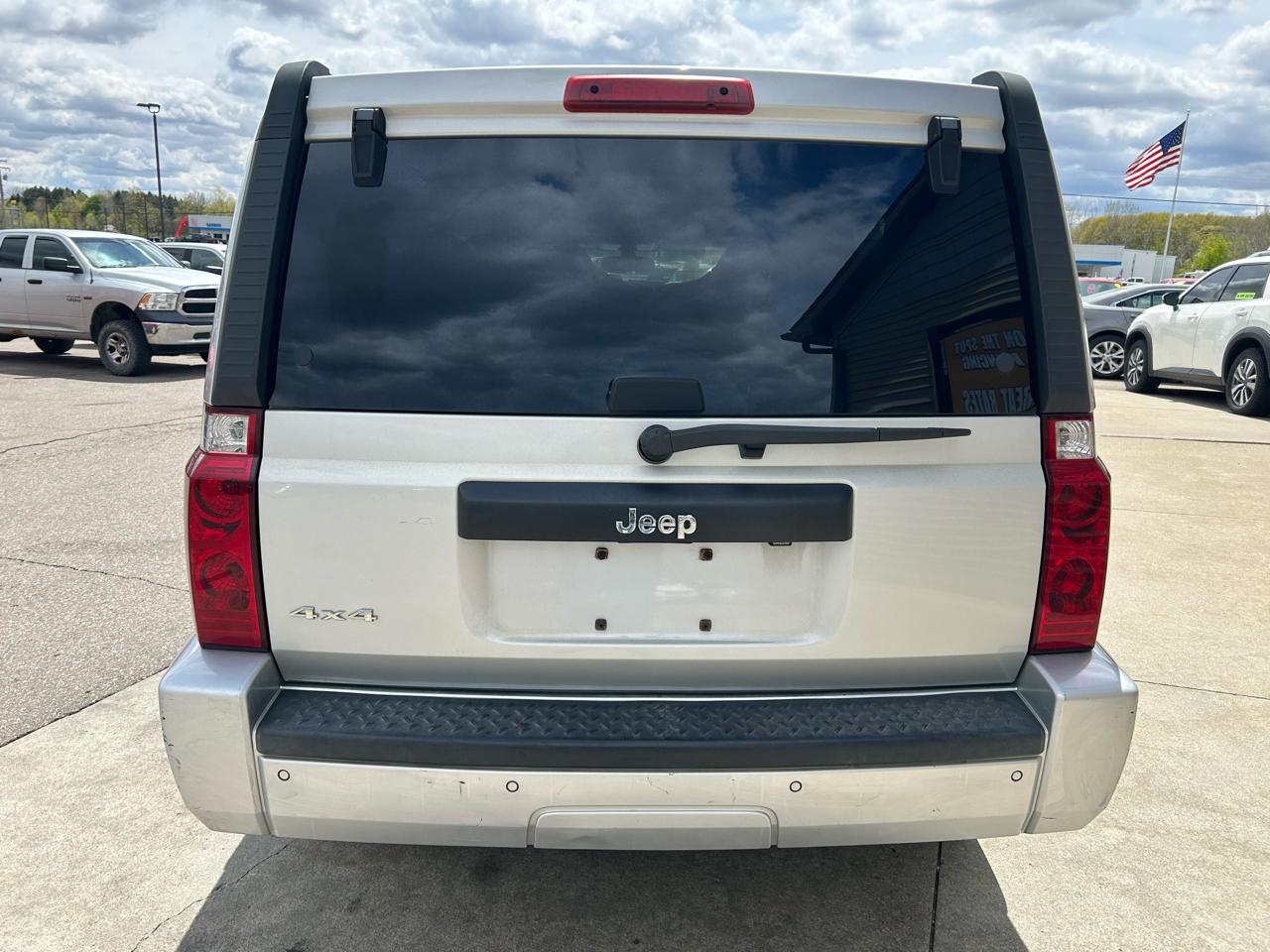 Jeep Commander Sport 4WD 2008