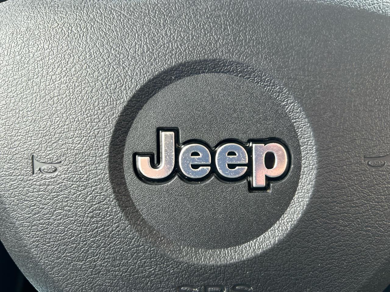 Jeep Commander Sport 4WD 2008