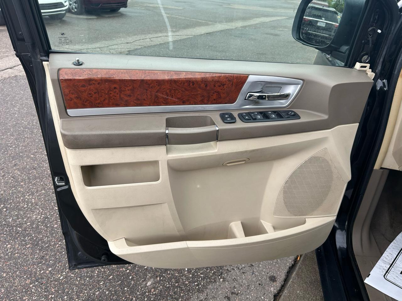 Chrysler Town & Country Touring 2009