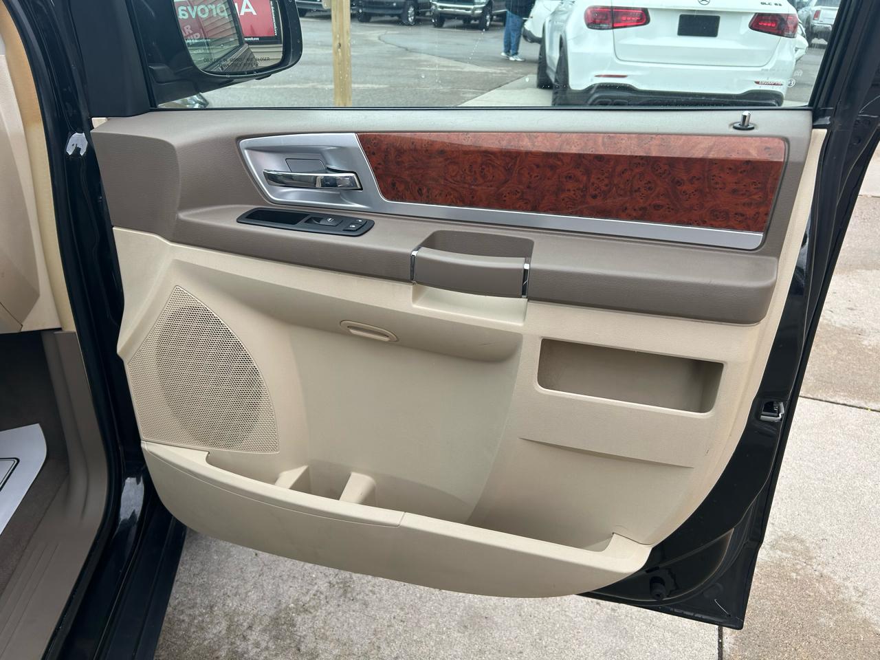 Chrysler Town & Country Touring 2009
