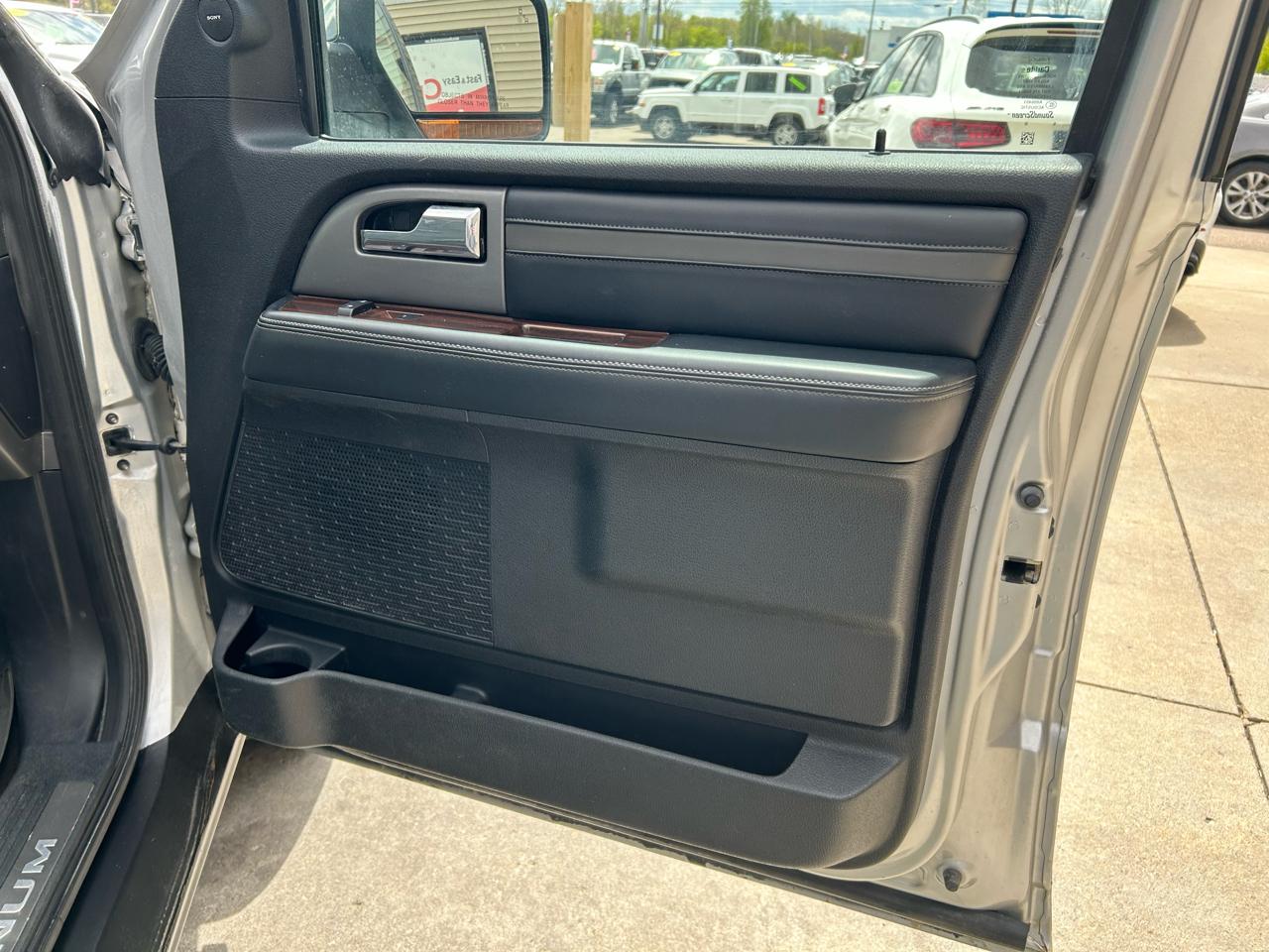 Ford Expedition Platinum 4WD 2015