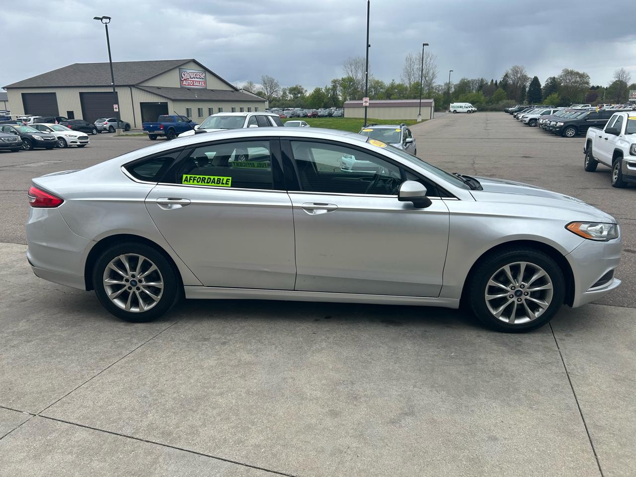 Ford Fusion SE 2017