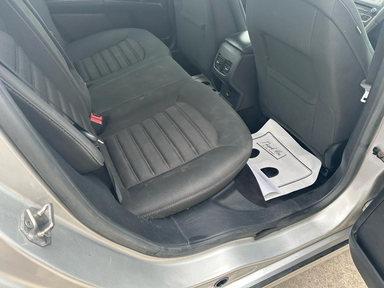 Ford Fusion SE 2017