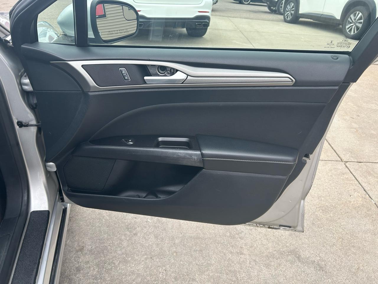 Ford Fusion SE 2017