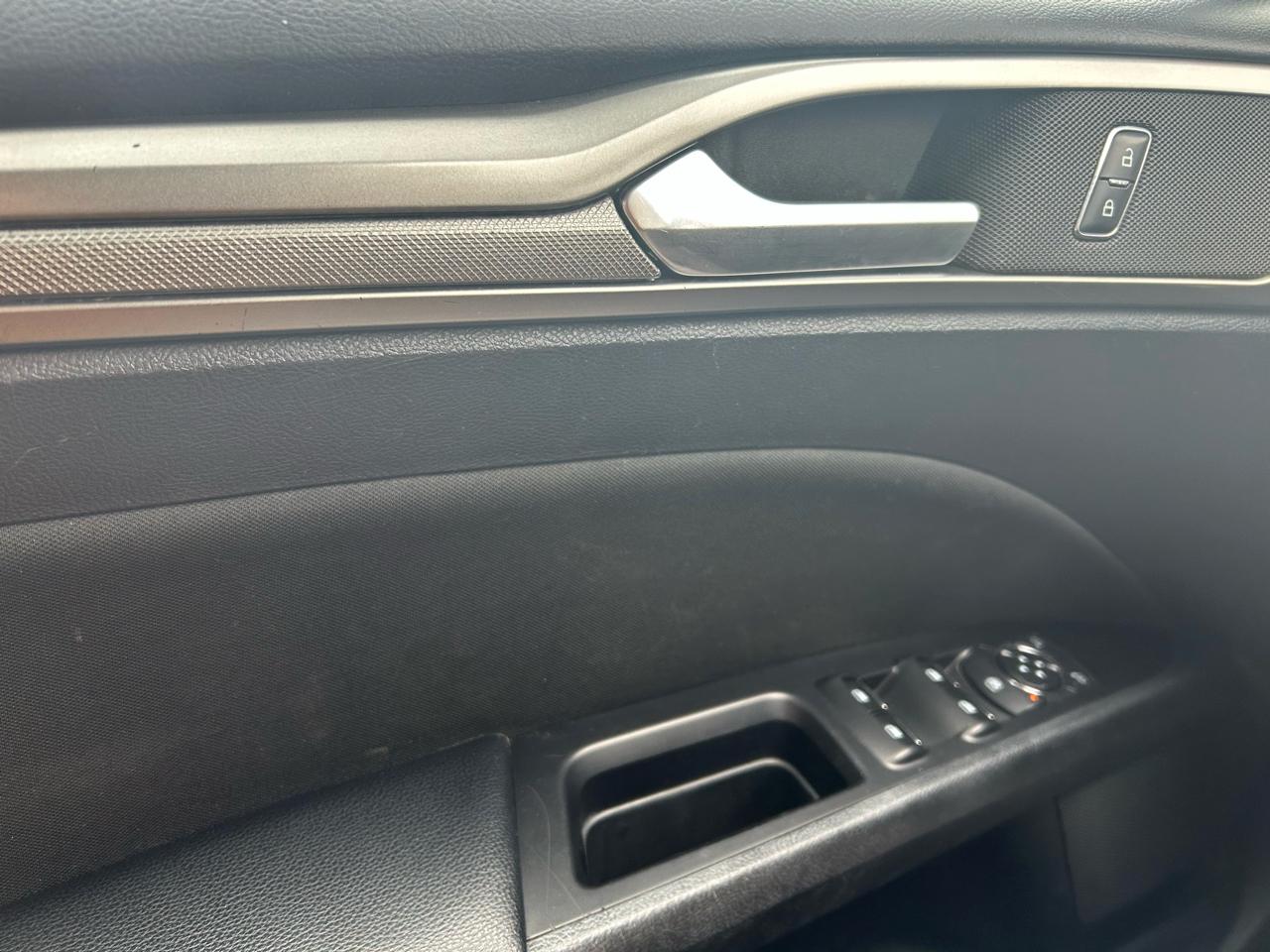 Ford Fusion SE 2017
