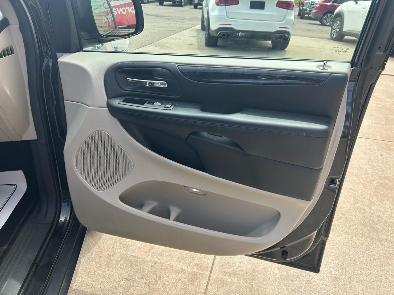 Dodge Grand Caravan SXT 2016