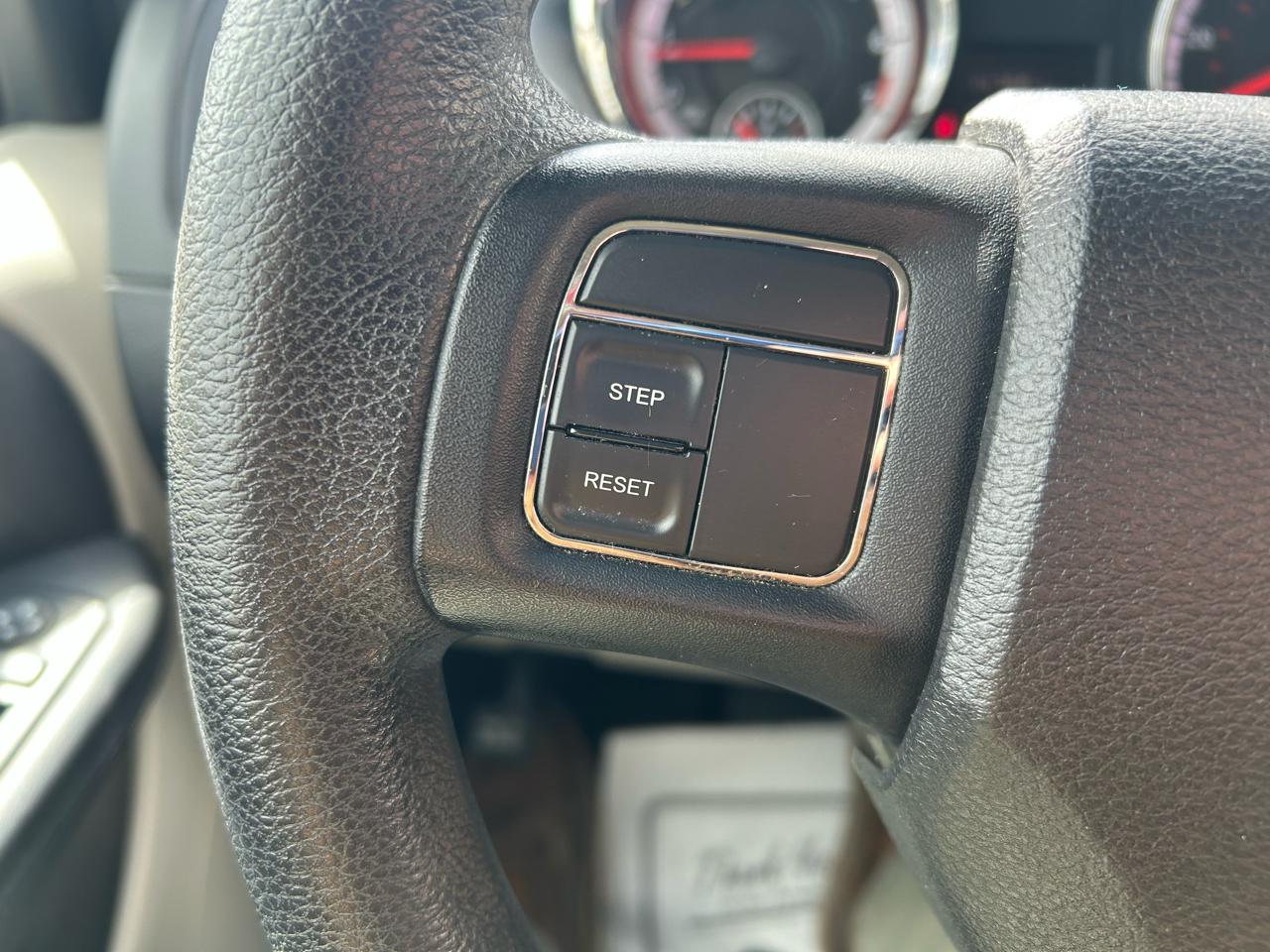 Dodge Grand Caravan SE 2013