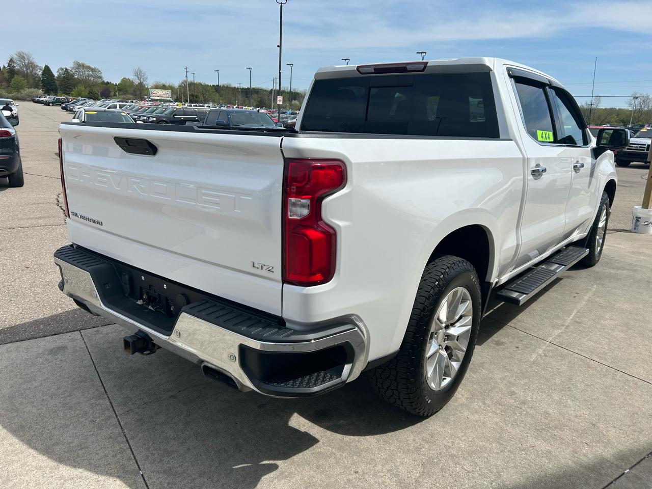 Chevrolet Silverado 1500 Limited LTZ Crew Cab 4WD 2022