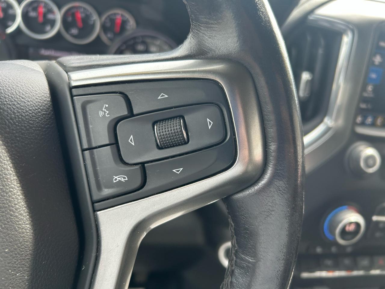 Chevrolet Silverado 1500 Limited LTZ Crew Cab 4WD 2022
