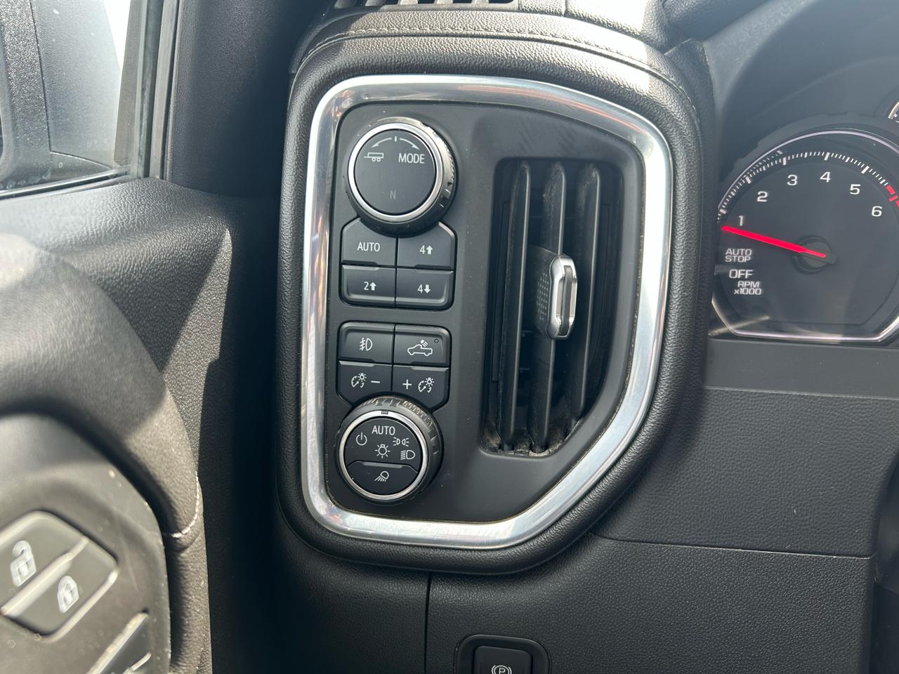 Chevrolet Silverado 1500 Limited LTZ Crew Cab 4WD 2022