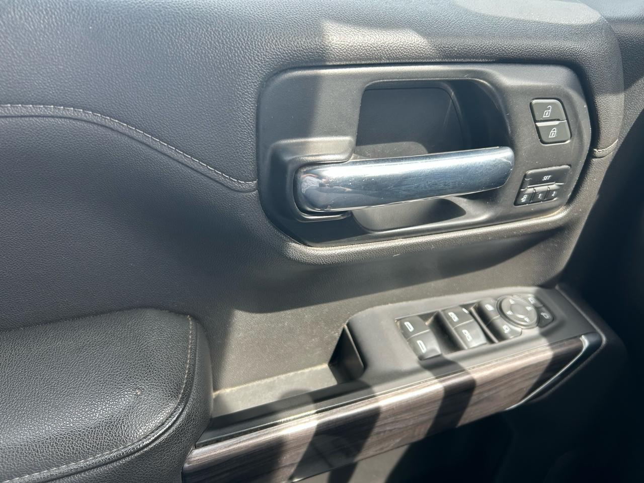 Chevrolet Silverado 1500 Limited LTZ Crew Cab 4WD 2022