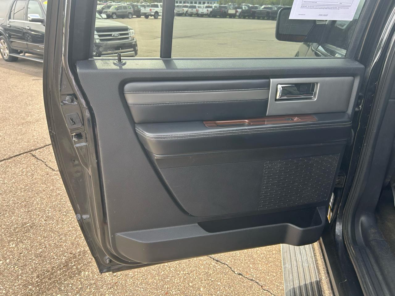 Ford Expedition EL Platinum 4WD 2017