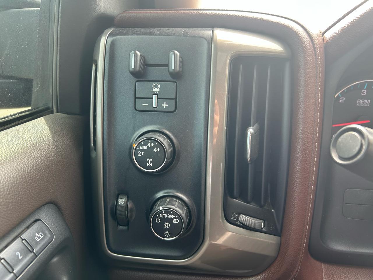 Chevrolet Silverado 1500 High Country Crew Cab 4WD 2015