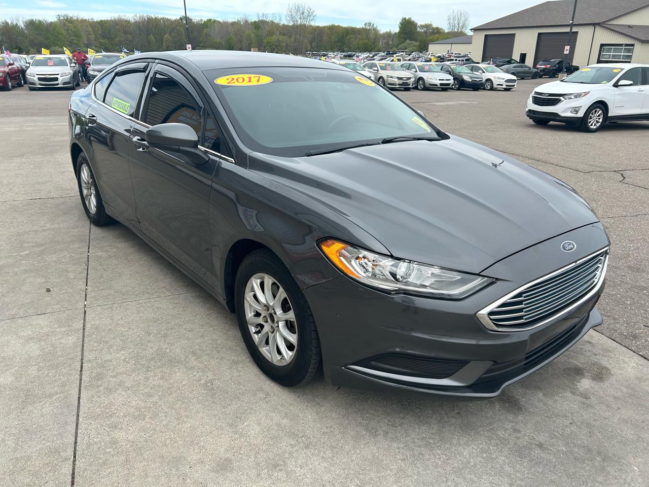 Ford Fusion S 2017