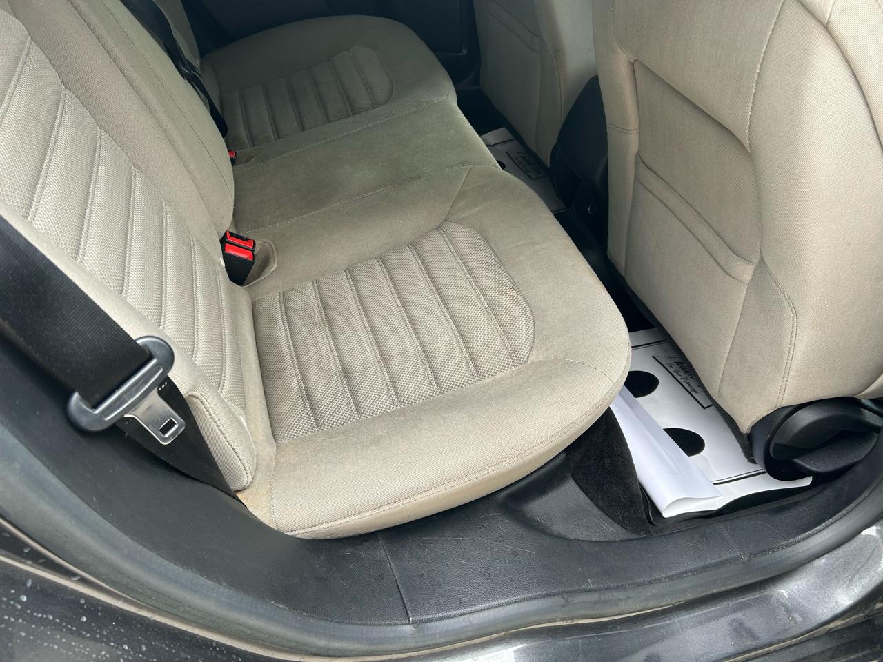 Ford Fusion S 2017
