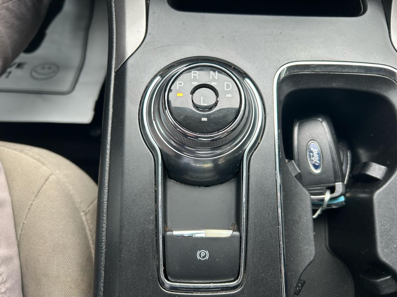 Ford Fusion S 2017