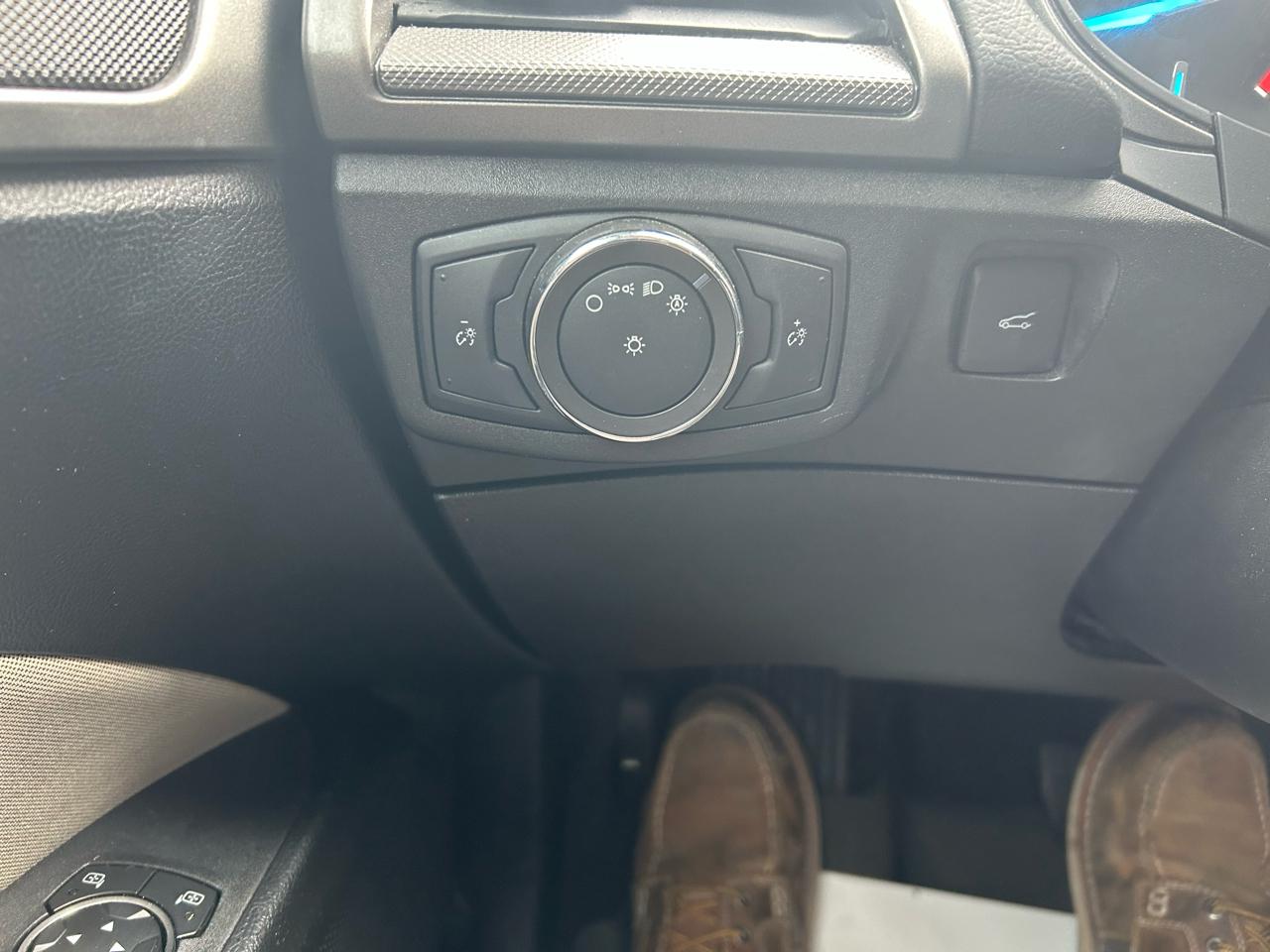 Ford Fusion S 2017